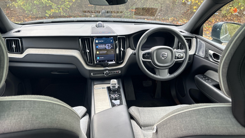 Volvo XC60 2.0 T8 [455] RC PHEV Ultimate Dark 5dr AWD Gtron Estate